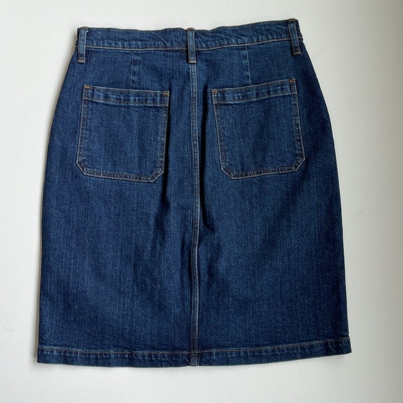 J.Crew Button Front Skirt-Dark Jean Wash- NWT- Size 29 - Picture 5 of 6